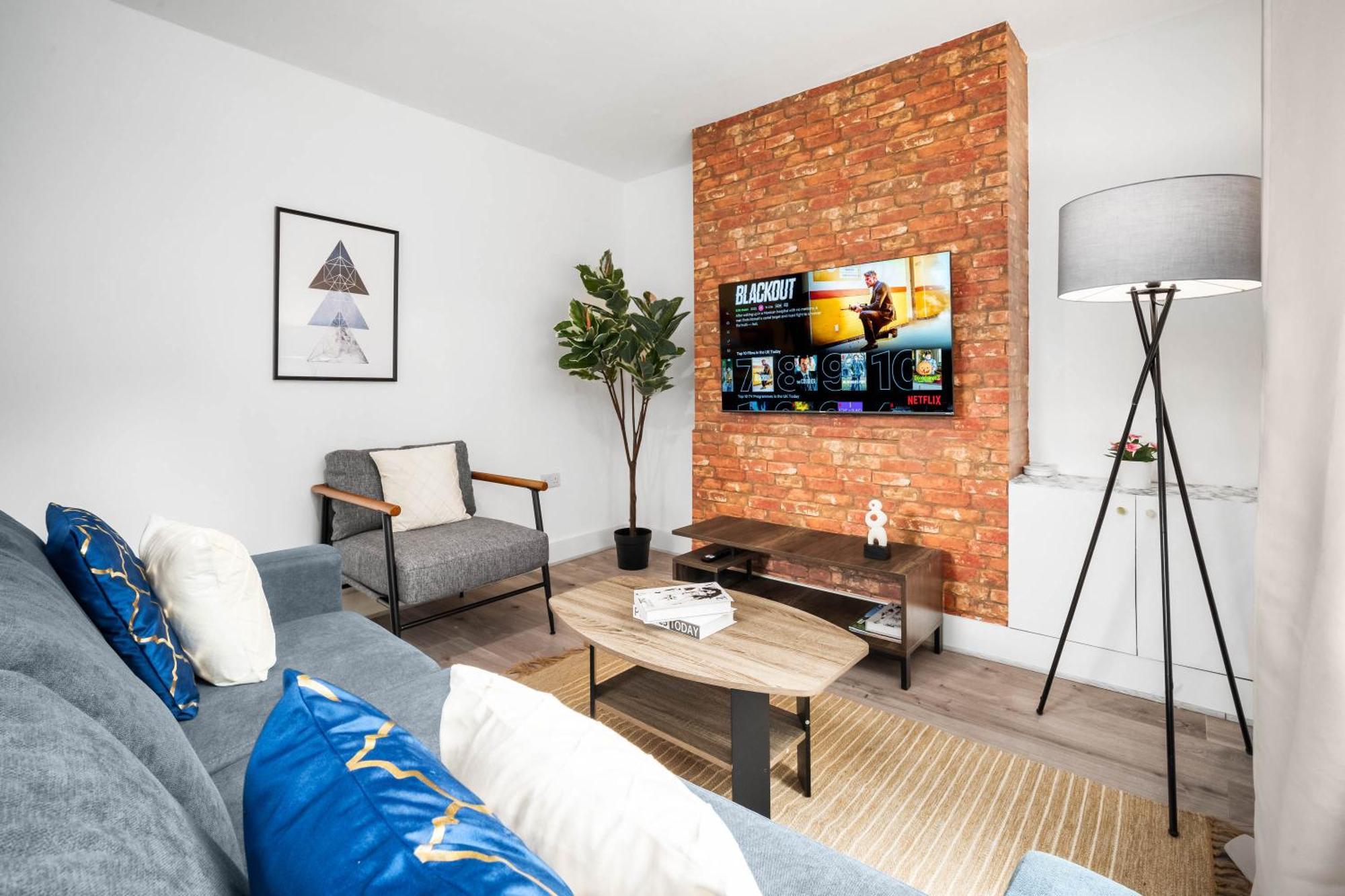 Three Bedroom House - Parking & Garden - Netflix - Wifi - Great Location - 215R Birmingham Exterior photo